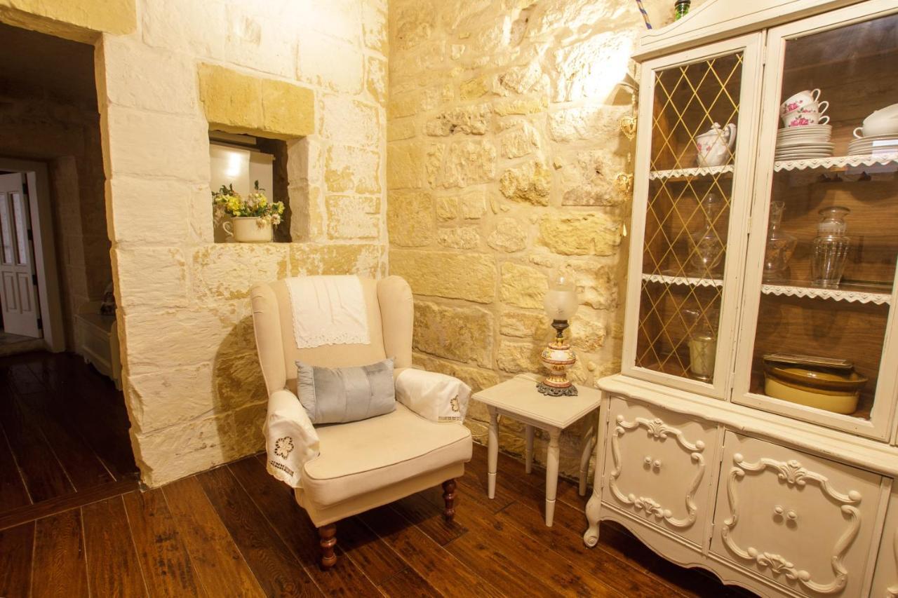 Town House Steeped In History Villa Rabat Exteriör bild