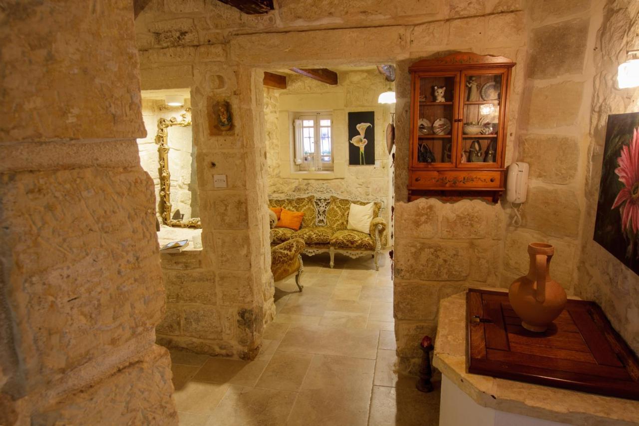 Town House Steeped In History Villa Rabat Exteriör bild