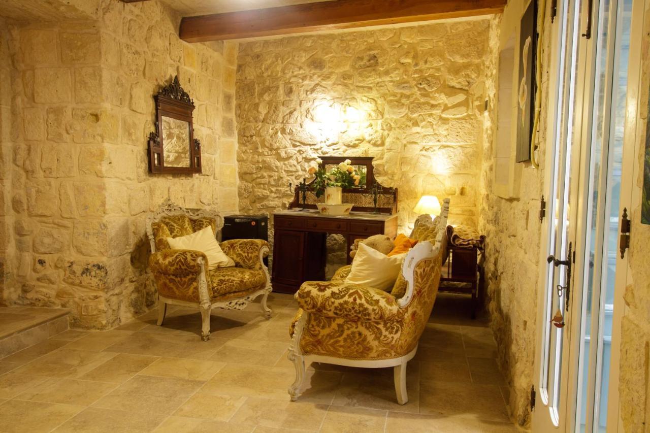 Town House Steeped In History Villa Rabat Exteriör bild
