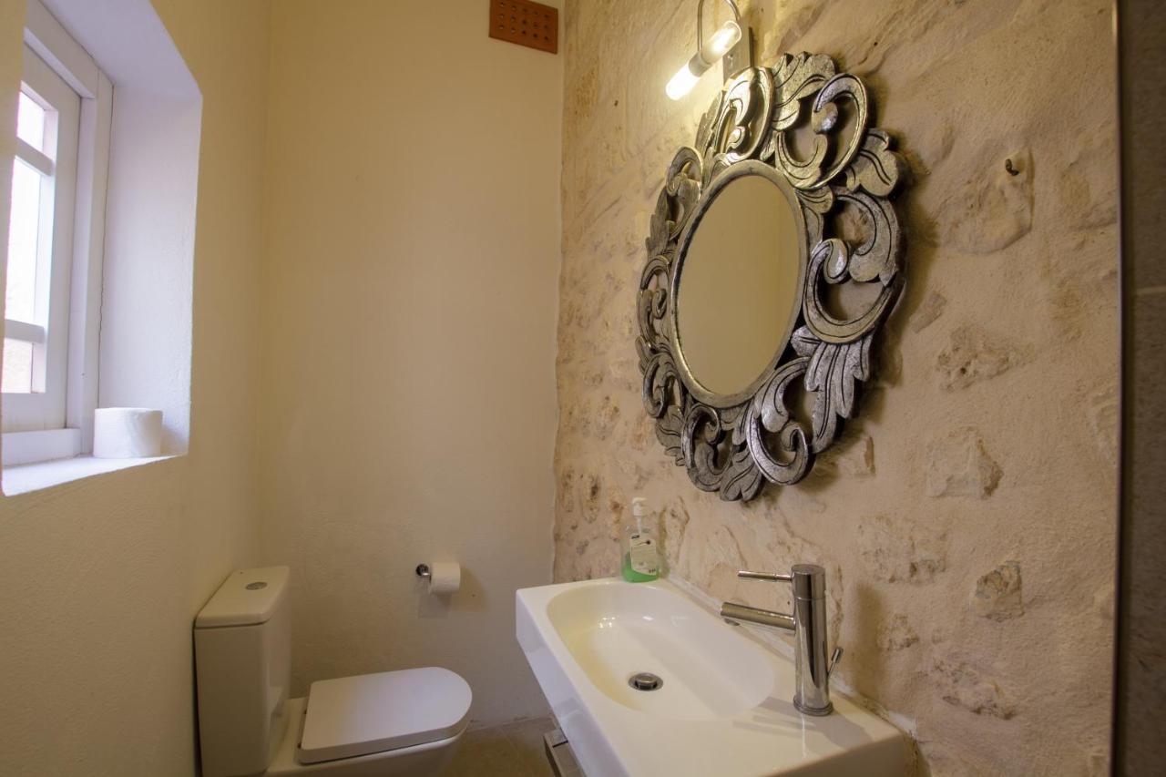 Town House Steeped In History Villa Rabat Exteriör bild