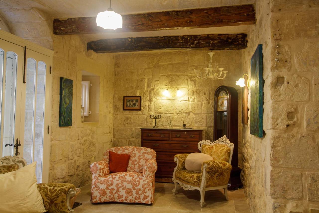 Town House Steeped In History Villa Rabat Exteriör bild